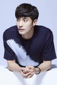 韩国艺人成勋家族背景